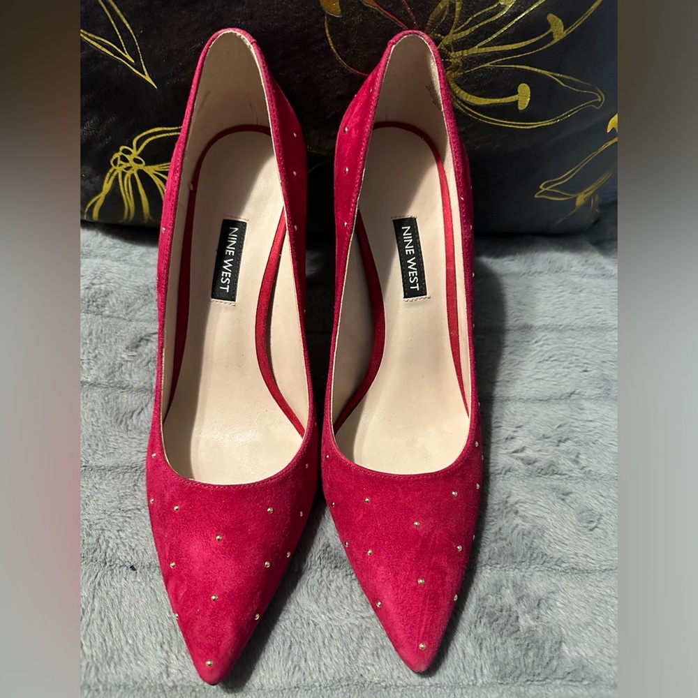 Nine West Tigershark Pump